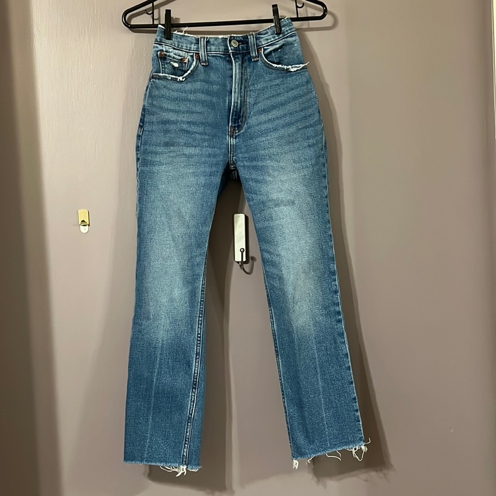 Abercrombie ankle straight ultra high rise 00short(24) jeans